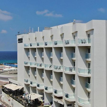 Rimonim Madison Hotel Нахария Екстериор снимка